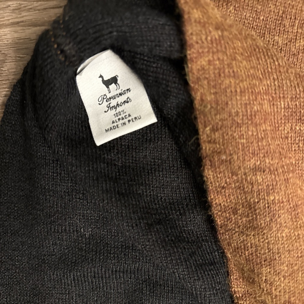Peruvian Imports 100% alpaca Brown Cowl Neck sweater with Embroidered Design M - Picture 5 of 7